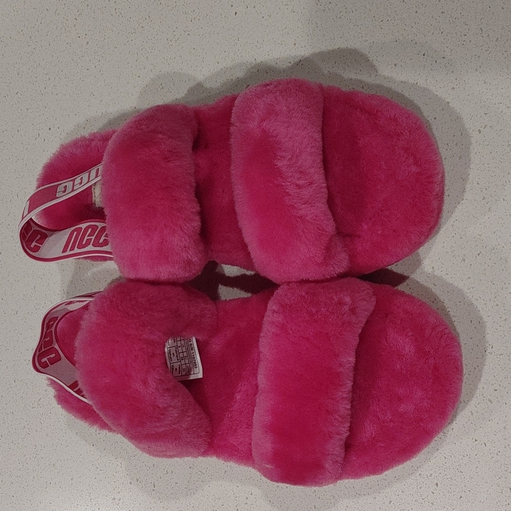 COPY - 💗NEW UGG Pink Slippers